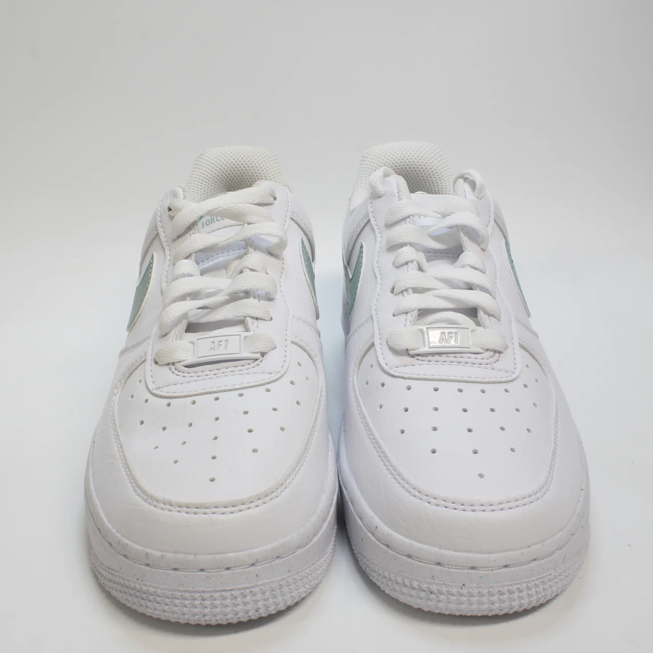 Nike Air Force 1 Lo Trainers White Cannon White Uk Size 4 - Image 2