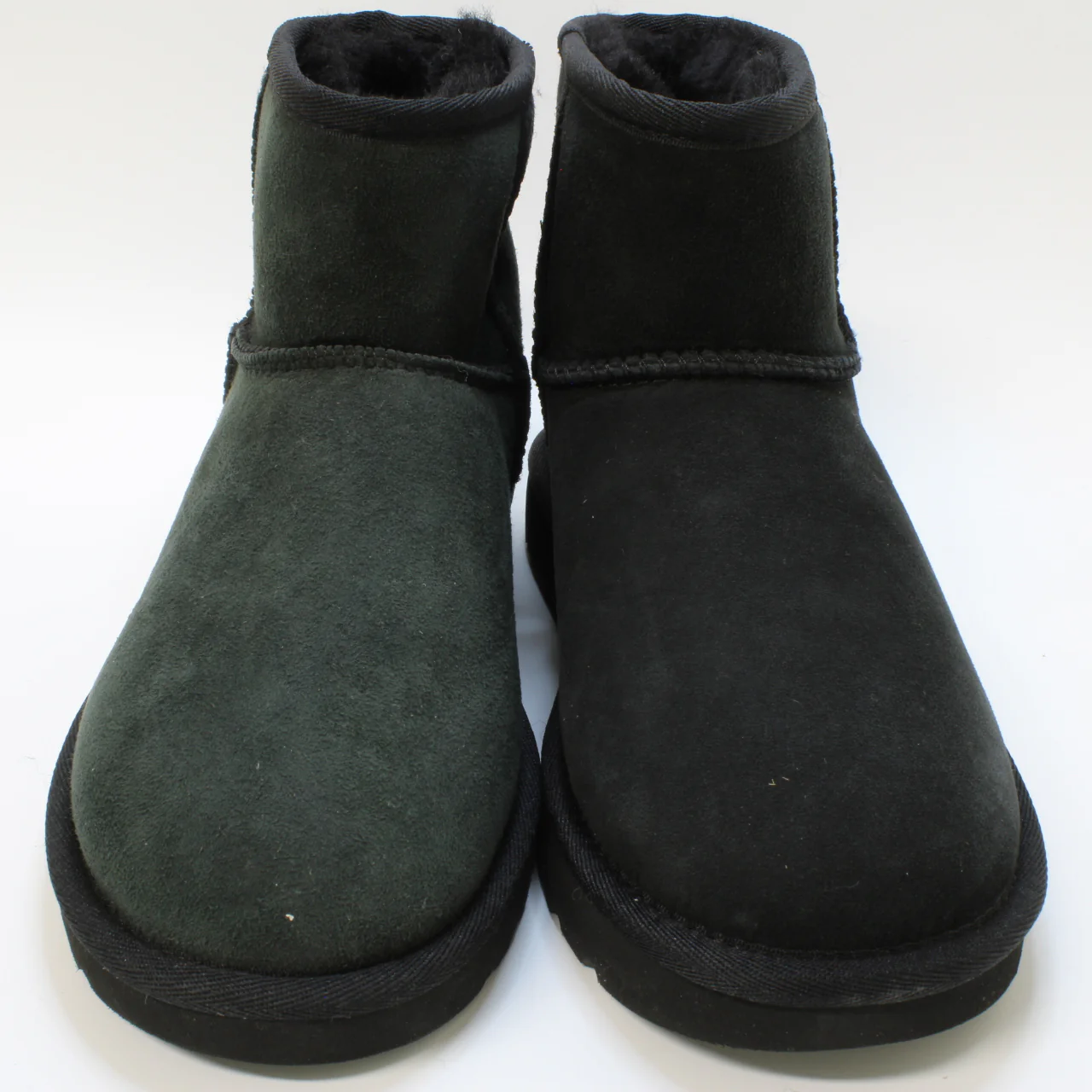 Womens UGG Classic Mini Ii Black Suede Uk Size 3 - Image 2
