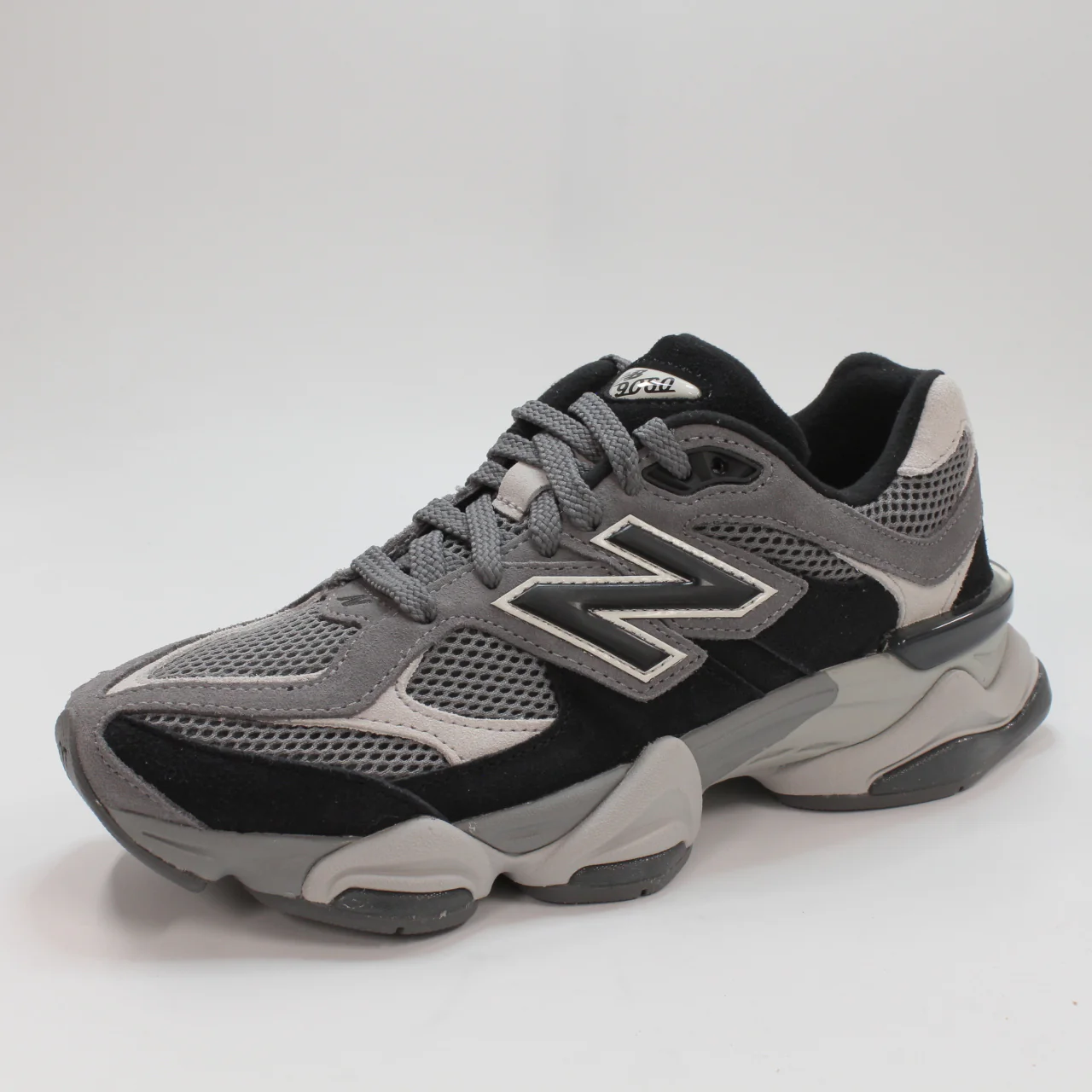 Mens New Balance 9060 Trainers Black Grey Grey Uk Size 6.5 - Image 4