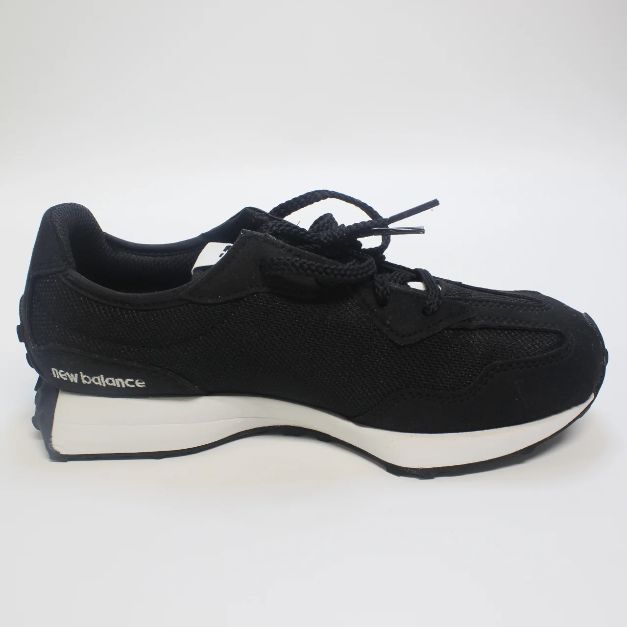 Kids New Balance 327 Gs Black White Uk Size 4 - Image 4