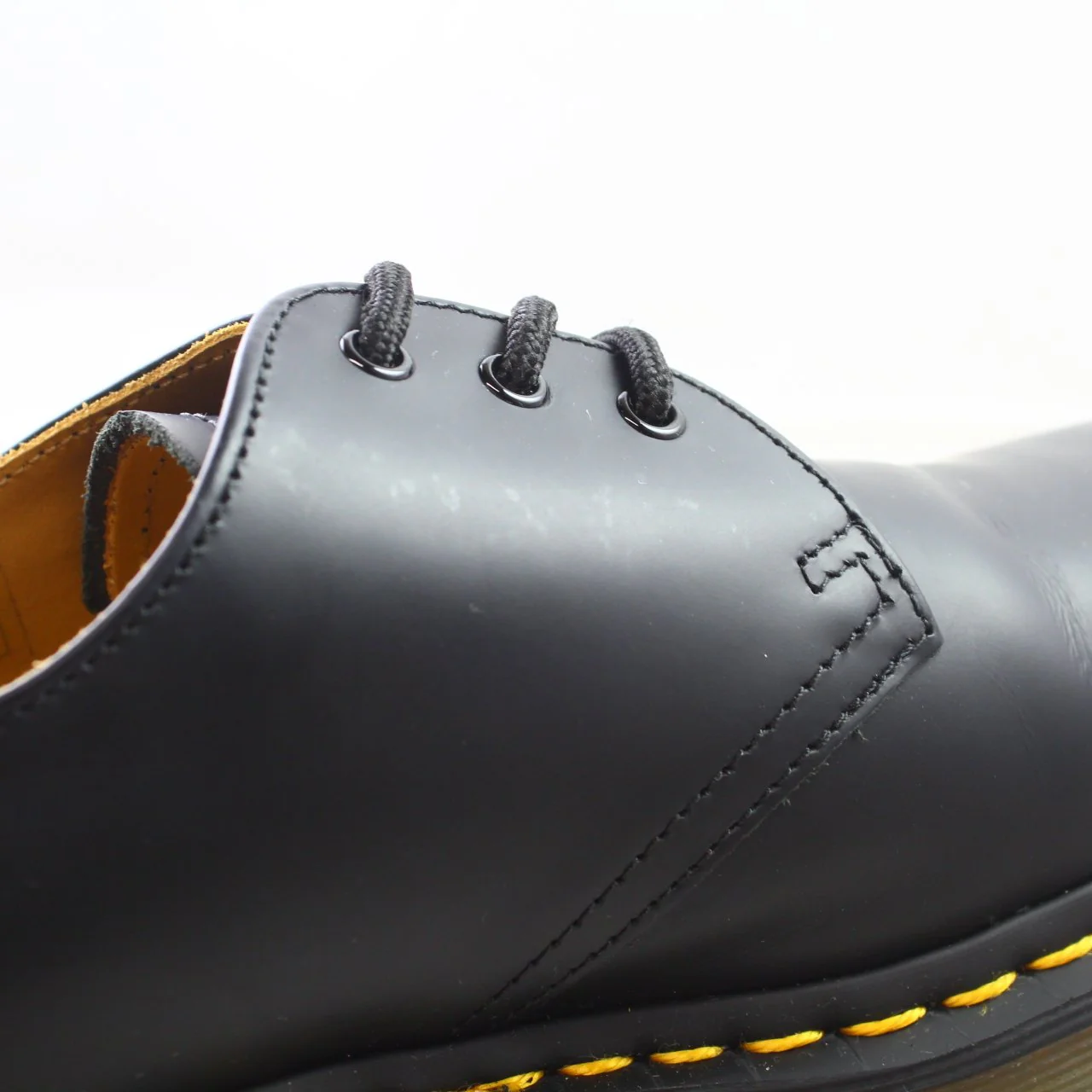 Womens Dr.Martens 3 Eyelet Shoe Black - Image 3